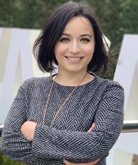 Esra Öz