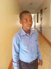 Elias Ginana Mangbondo