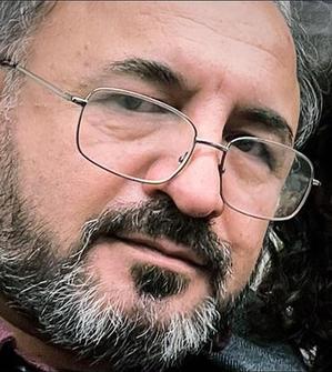 Esfandiar Adineh