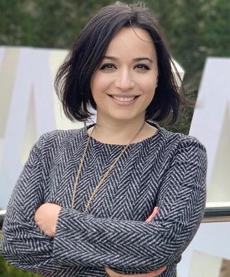 Esra Öz