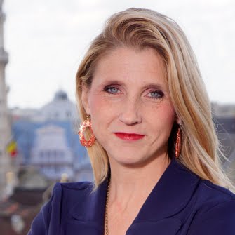 Teri Schultz