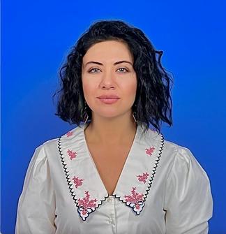 Esra Öztürk